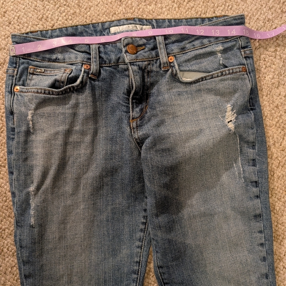 Joe's Jeans, size 29 distressed light wash - Picture 5 of 10